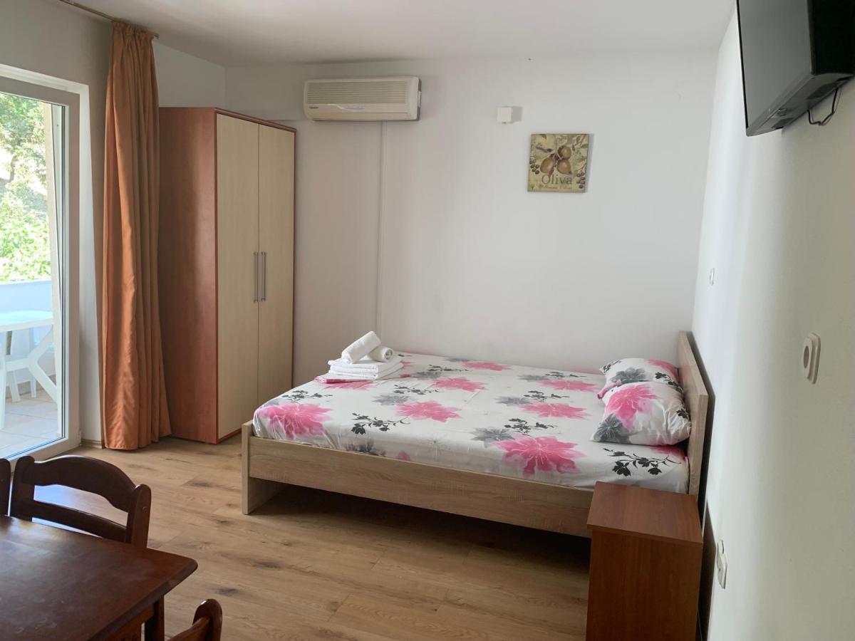 Villa Barbara 로크바 로고즈니차 외부 사진